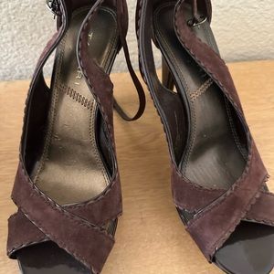 Tahari heels